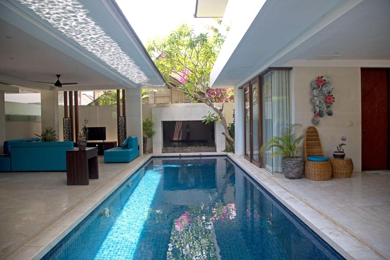 Indi Villas - The Bhadra Villa Seminyak Esterno foto